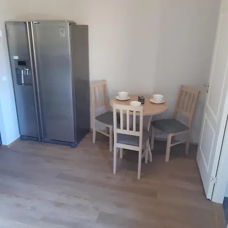 Supeluse 6/2 Kuelaliskorter Apartament Parnawa